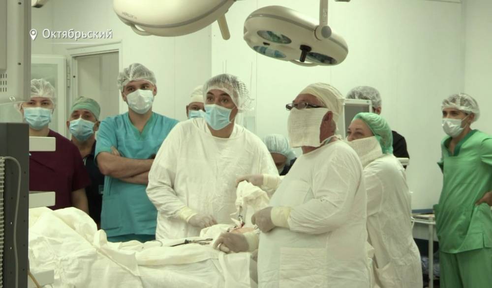 Удаление большой грыжи через маленький прокол: мастер-класс для хирургов в Башкирии