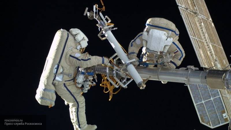 Заказы на отправку космических туристов на МКС есть у России, сообщили в РАН
