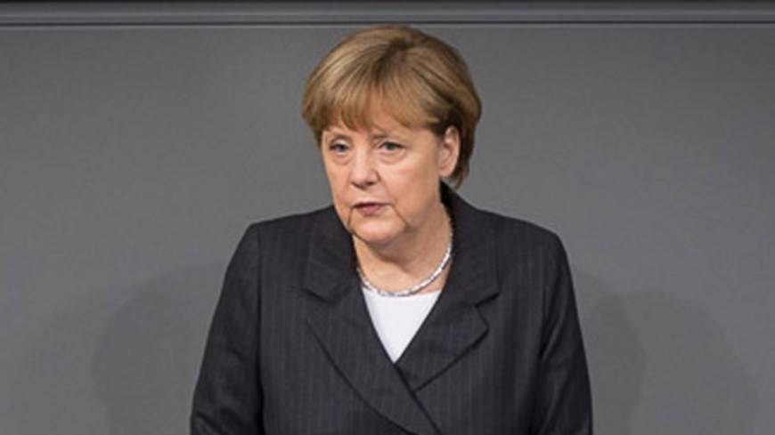 Слова Меркель во время приступа дрожи прочитали по губам