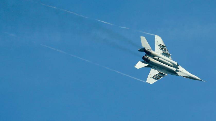 Американцы "затравили" МиГ-29 в небе над Флоридой