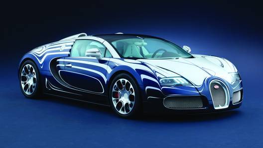 В России Bugatti и Tesla ускользнули от «налога на роскошь»
