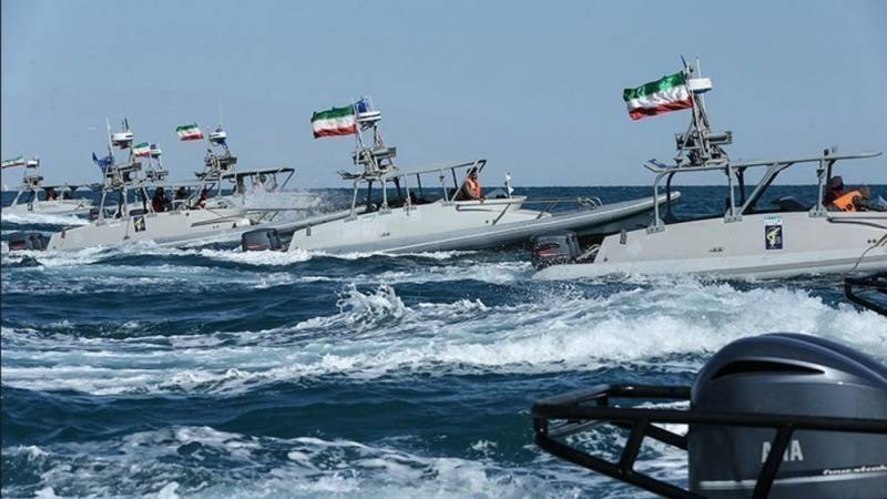 Иранские катера устроили погоню за британским танкером