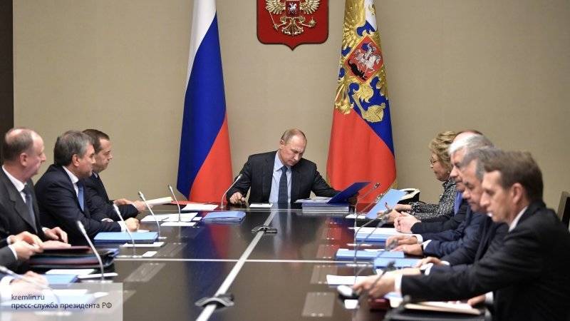 Путин проведет совещание с Советом безопасности