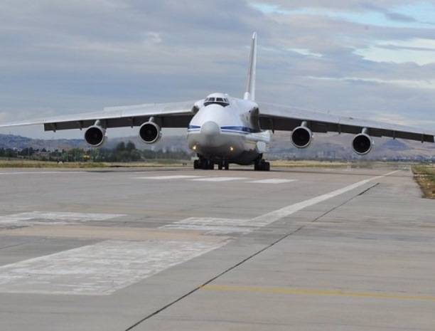 Четвертый российский транспорт с компонентами С-400 прибыл в Турцию