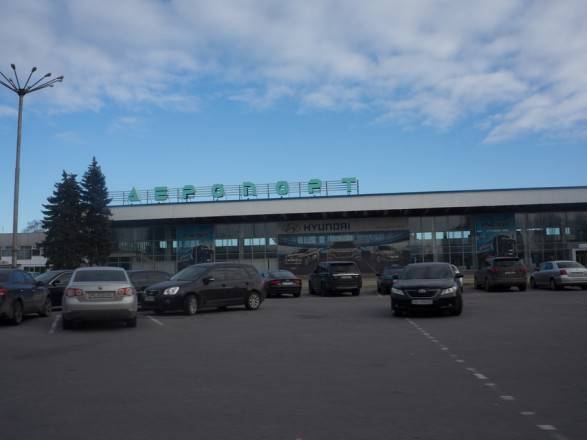 Зеленский обещает Днепропетровску 3 миллиарда гривен на реконструкцию аэропорта