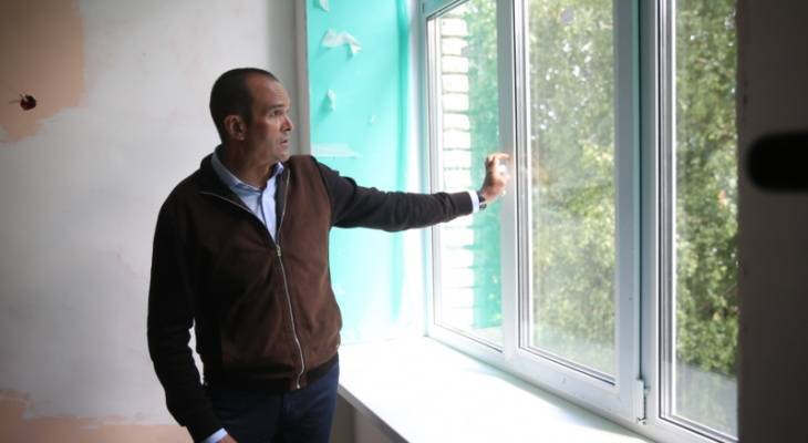 Игнатьев проверил, как ремонтируют школу в Цивильском районе