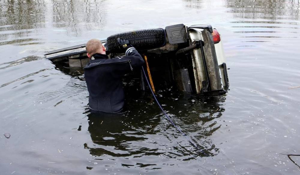 10 человек погибли в ДТП на реке в России