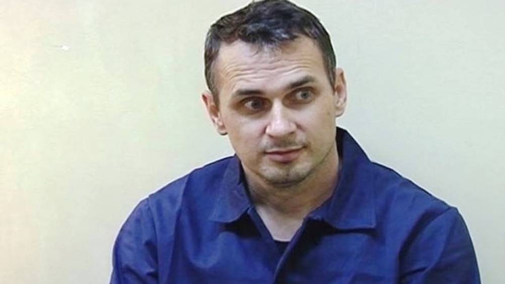 МИД Украины требует освободить осужденного в России за терроризм Сенцова