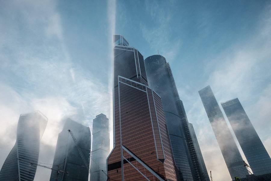 Москвичей предупредили о тумане вечером