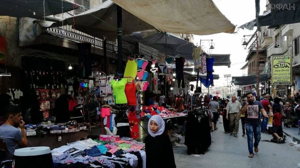 Фабрика по пошиву одежду возобновила работу в Алеппо