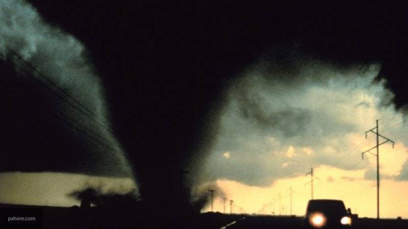 Достигший Луизианы шторм "Барри" переквалифицировали в  ураган первой категории