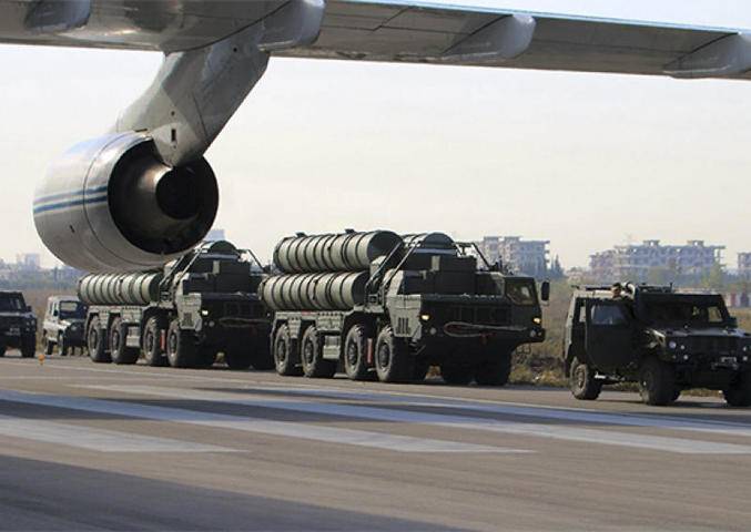 Россия начала поставлять зенитно-ракетные комплексы С-400 в Турцию