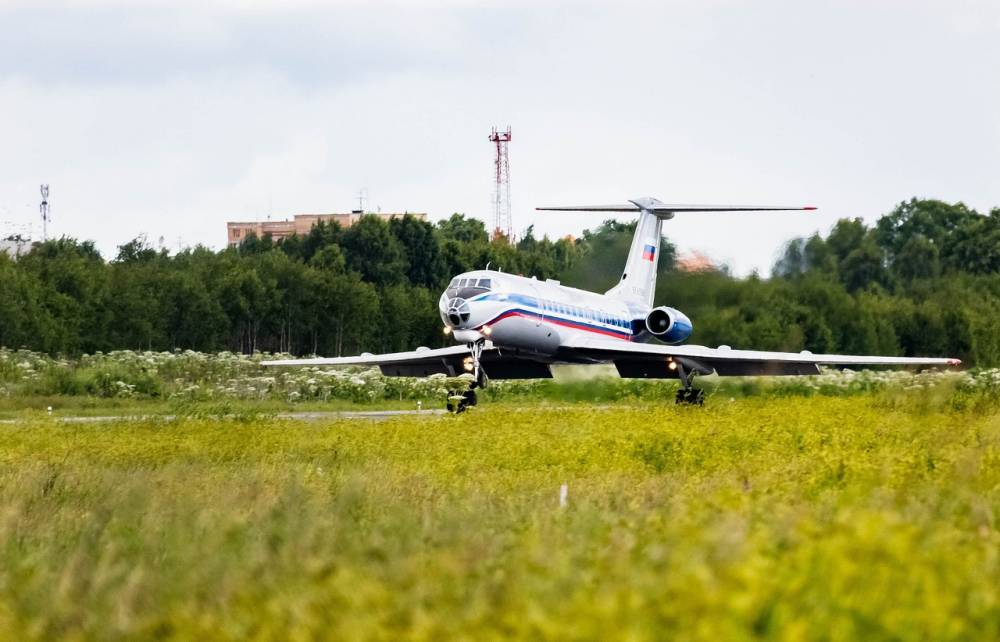 Народный корреспондент: «В столицу Коми залетел Ту-134 МВД России»