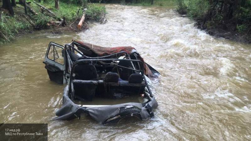 СК раскрыл подробности страшной аварии с девятью погибшими в Туве
