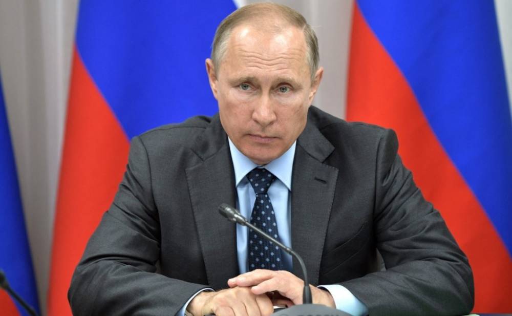 Путин намерен стать премьером с расширенными полномочиями – Bloomberg