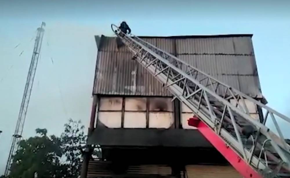 МЧС ликвидировали крупный пожар на складе сои в Краснодаре. РЕН ТВ