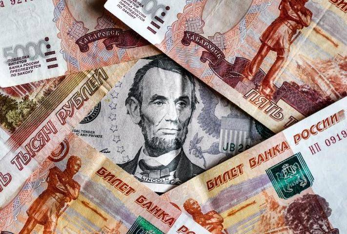 Иностранные эксперты признали рубль самой недооцененной валютой в мире