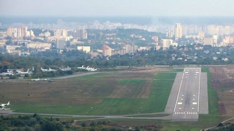 Киевский аэропорт Жуляны возобновил работу после инцидента с лайнером Belavia