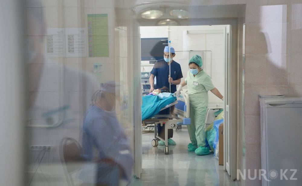 Придавило воротами: врачи рассказали о смерти мальчика в Костанае