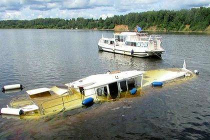Российская яхта затонула после столкновения с теплоходом