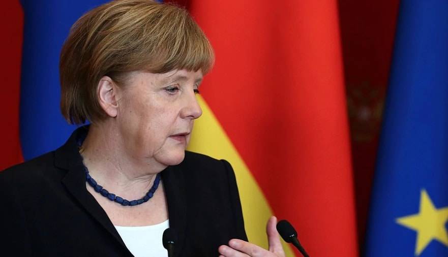 Немецкий врач объяснил приступы дрожи у Меркель и поставил ей диагноз