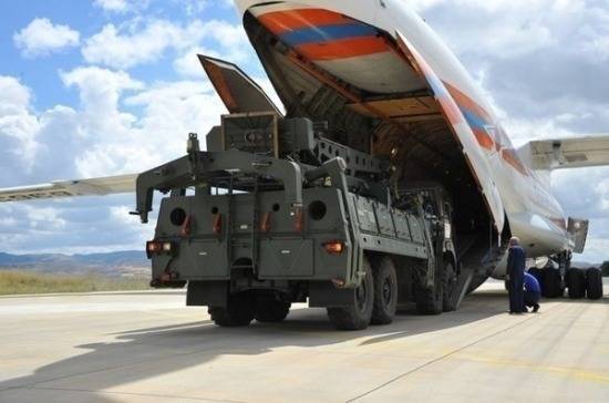 В Анкару прибыл седьмой российский самолет компонентами С-400