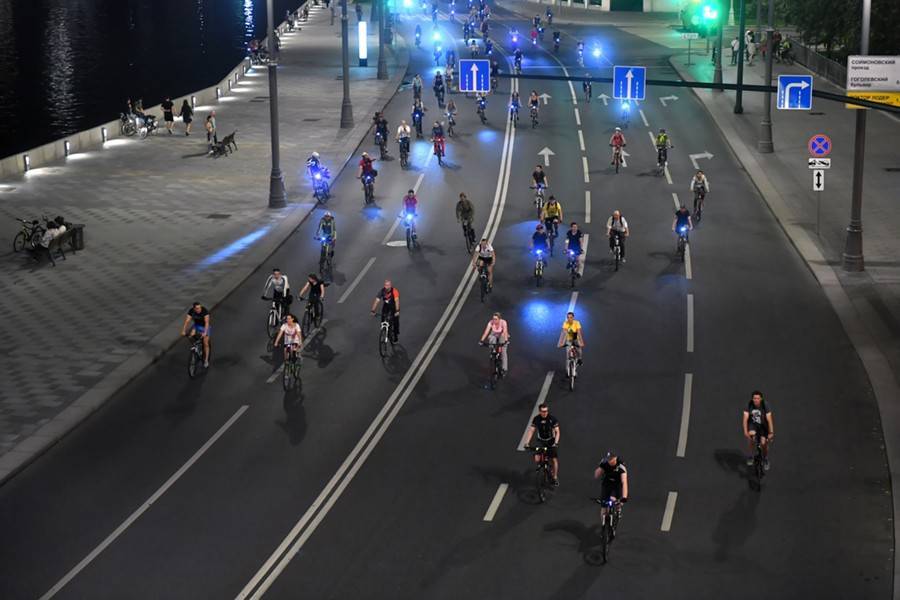 Мировой рекорд Гиннесса установили на ночном велофестивале в Москве