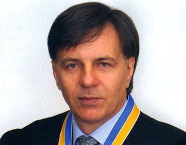 Судья Высшего хозсуда Украины Владимир Карабань: «карманный судья» при любой власти
