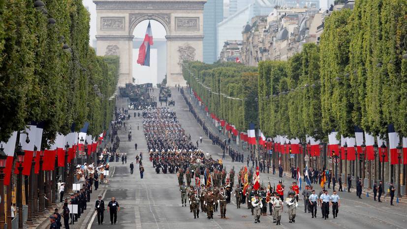Военный парад в честь Дня взятия Бастилии — РТ на русском