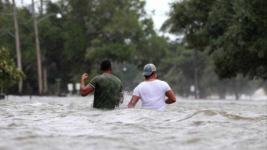 На штат Луизиана обрушился мощный ураган Барри | Новости | Пятый канал