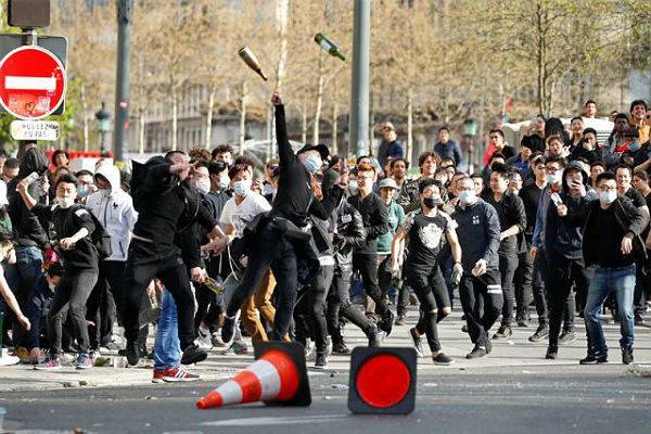 День взятия Бастилии: парижская полиция применила газ во время беспорядков