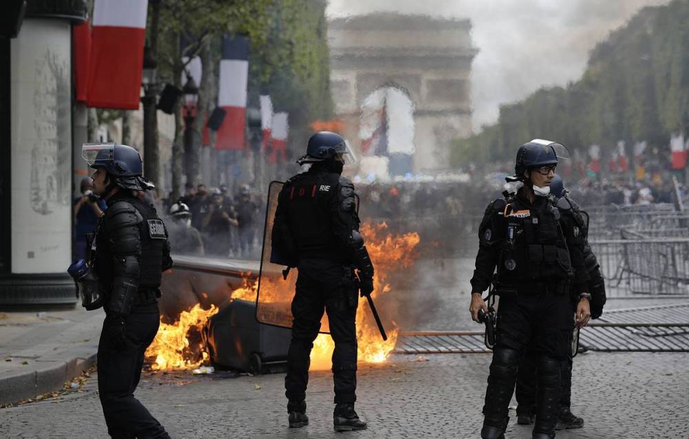 Более 170 человек задержаны в Париже за участие в несанкционированной манифестации