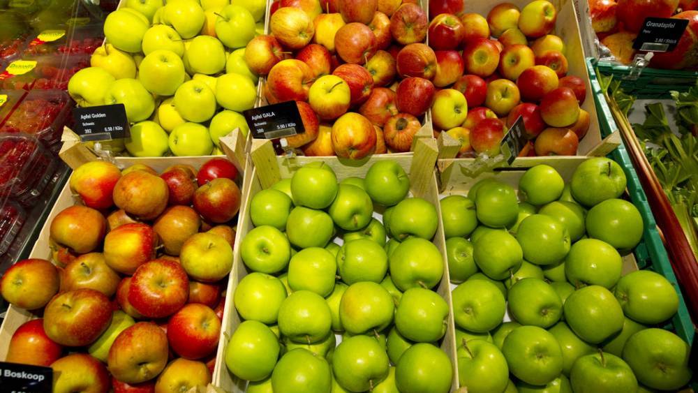 Запастить витаминами "впрок" не получится: Врачи рассказали, кому какие ягоды принесут пользу