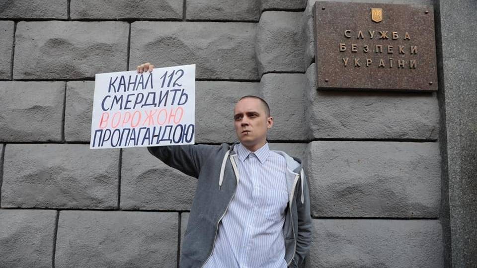 Канал «112 Украина» отказался от показа фильма Оливера Стоуна из-за угроз