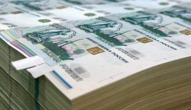 «Звёздные мошенники»: у россиян вымогают деньги новым способом