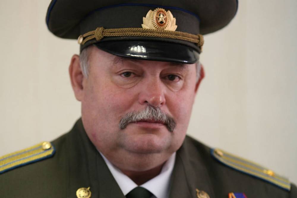 Глава района в Иркутской области, использовавший спецтехнику для восстановления дома после наводнения, ушел в отставку