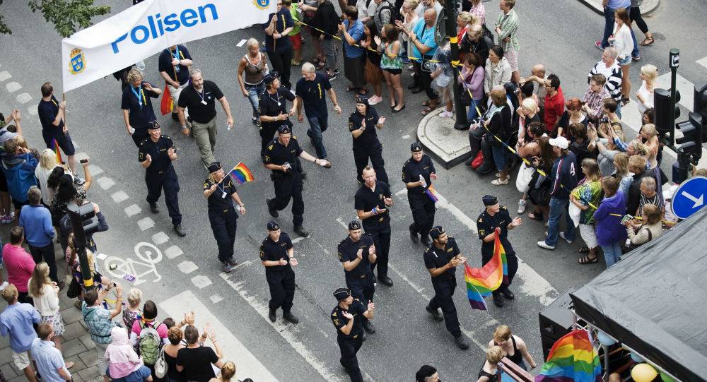 Шведская полиция примет участие в гей-параде на фоне «эпидемии преступности»
