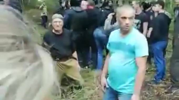 В Орехово-Зуево бойцы Росгвардии дубинками разогнали митинг местных жителей против свалки