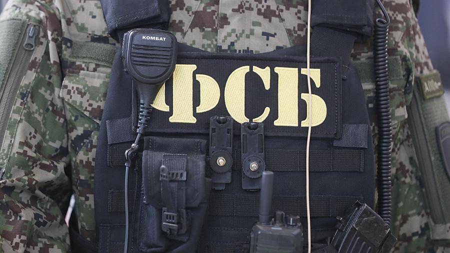 ФСБ задержала на въезде в Крым двух объявленных в розыск граждан Украины
