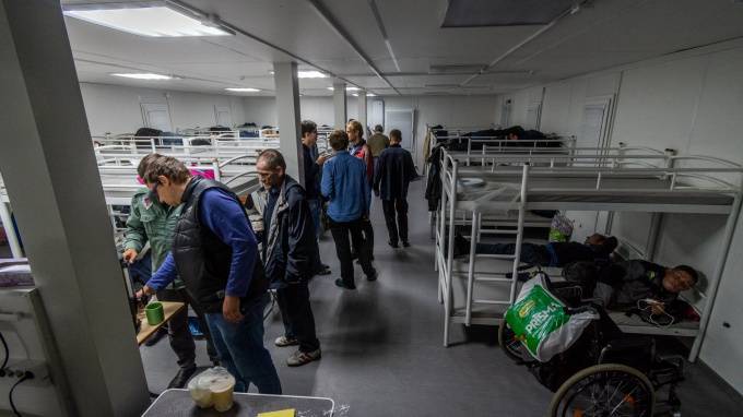 "Ночлежка" открыла у метро "Обухово" новый приют для бездомных на 40 человек