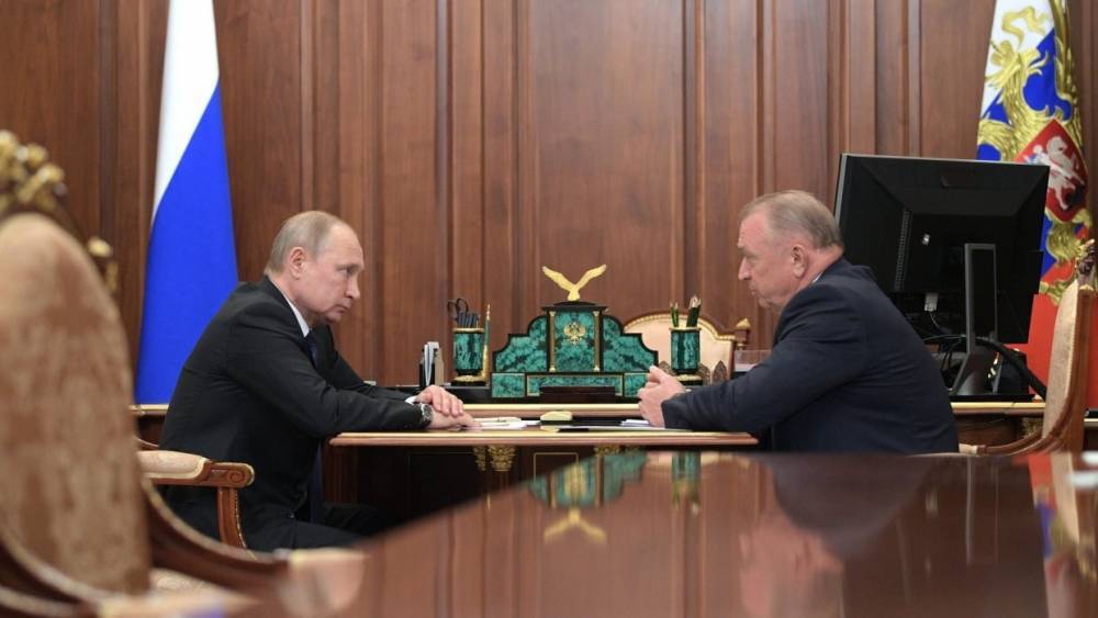 Путин поддержал идею о внесении поправок в закон о развитии малого бизнеса