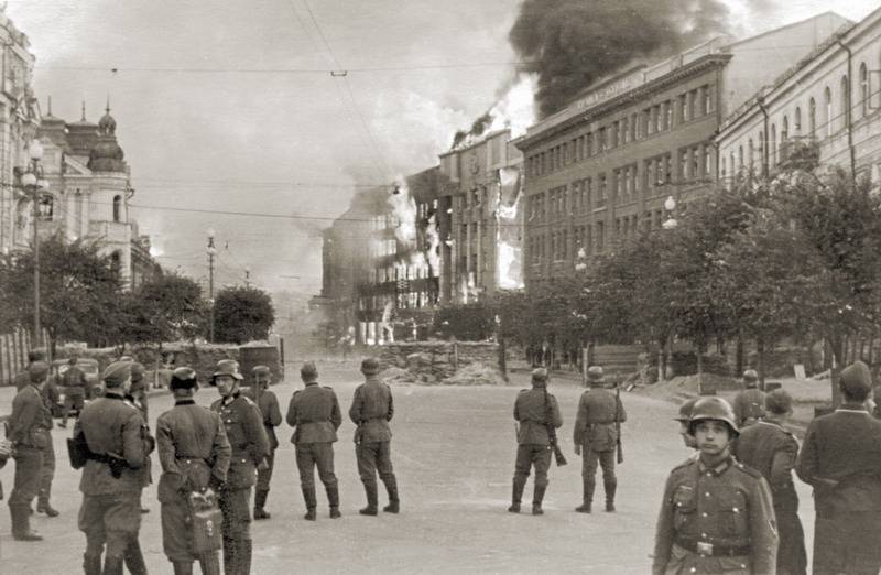 Взрывы в Киеве в 1941 году: как советские диверсанты спровоцировали расстрел в Бабьем Яре | Русская семерка