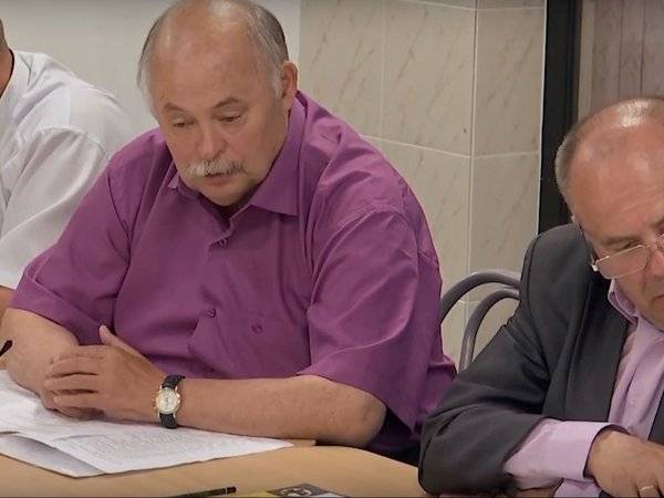 Глава района в Иркутской области уволился после скандала с использованием спецтехники