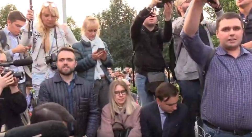 Оппозиция совершила вторую провальную попытку устроить митинг в Москве