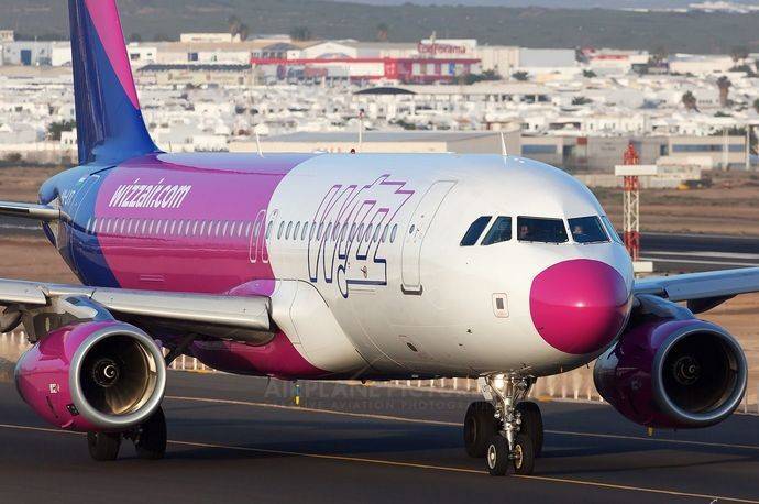 Wizz Air сокращает частоту рейсов из Украины