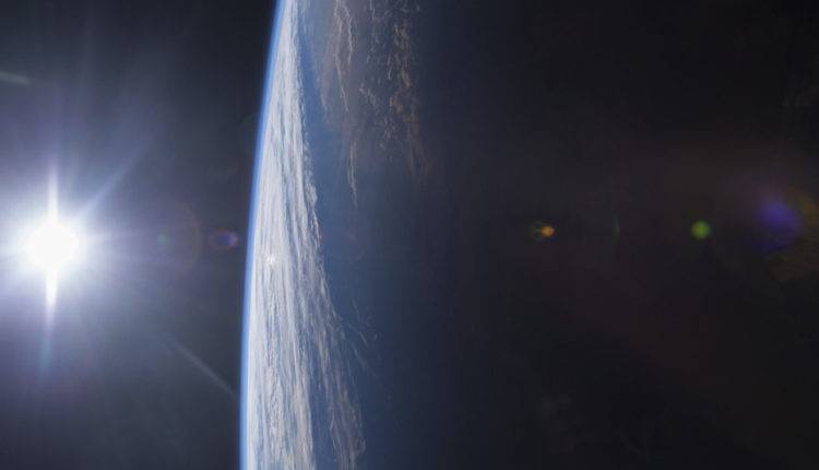 Метеоспутник «Метеор-М» передал на Землю первые снимки