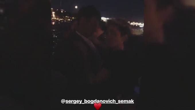 Сергей Семак станцевал c женой на корабле в честь победы "Зенита"