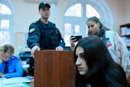 Признательные показания сестер Хачатурян об убийстве отца попали под сомнение