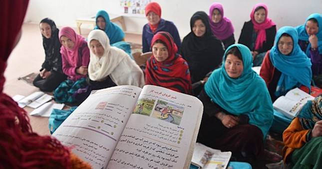Движение «Талибан»: «Девушки также могут учиться, но в отдельных от мужчин классах»