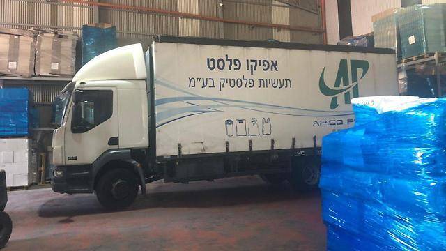 "От двери к двери": как работает новый протокол быстрой доставки палестинской продукции в Израиль
